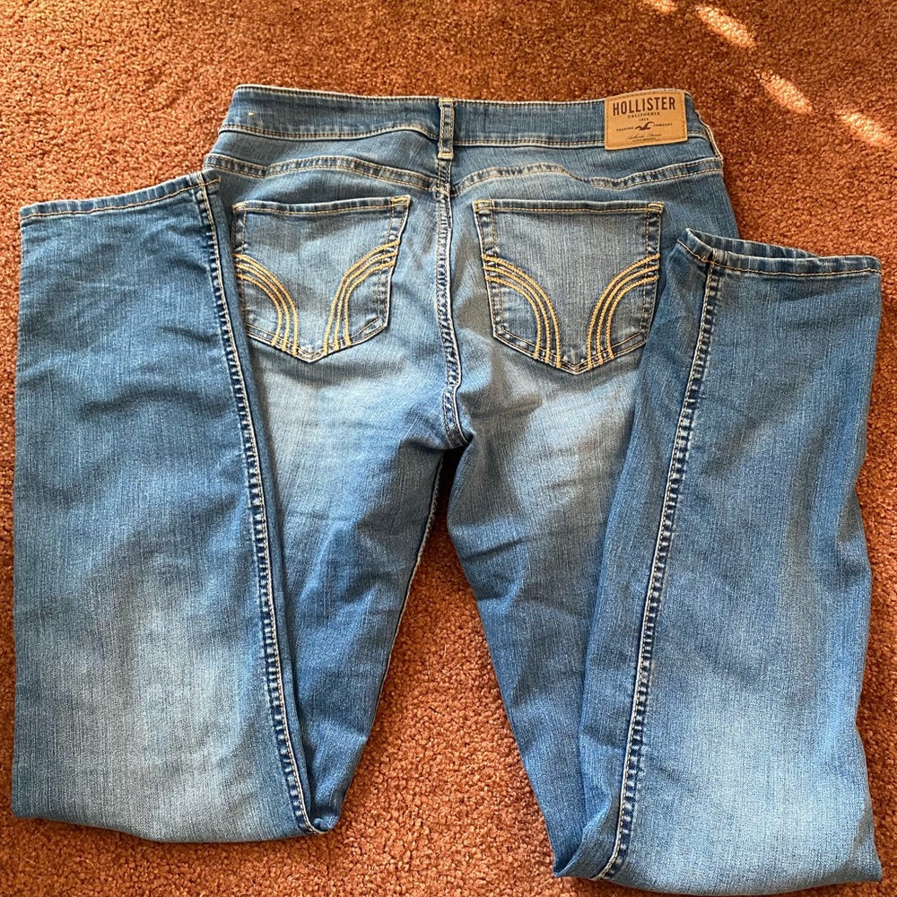 ❌ 3 for 15$ ❌ Hollister straight leg jeans